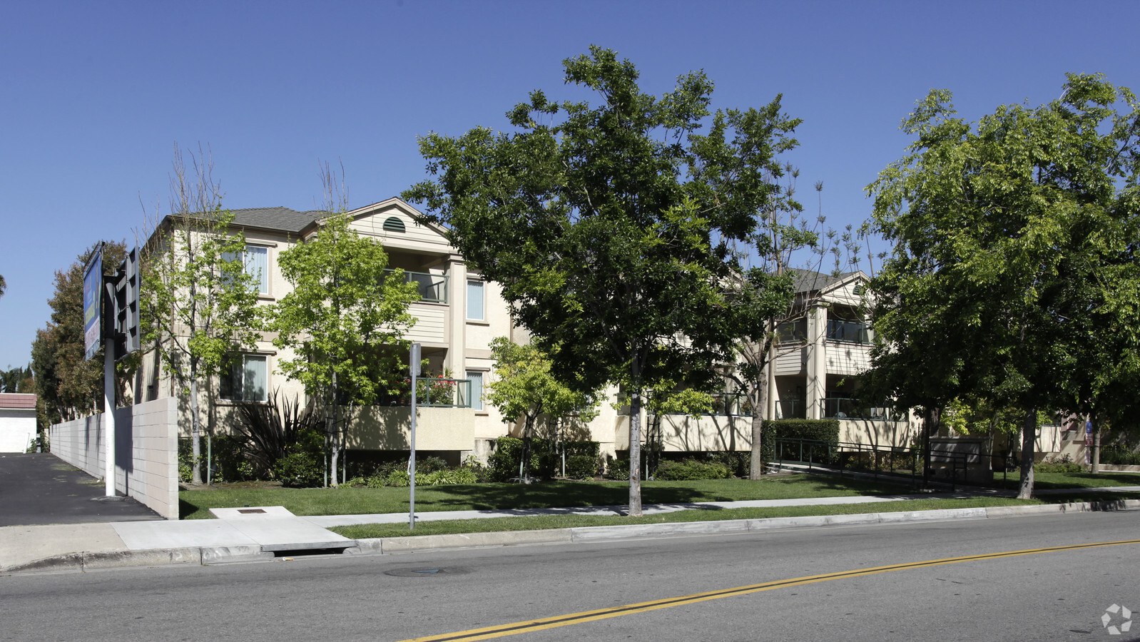 Sterling Court Senior Apartments - Sterling Court Senior Apartments