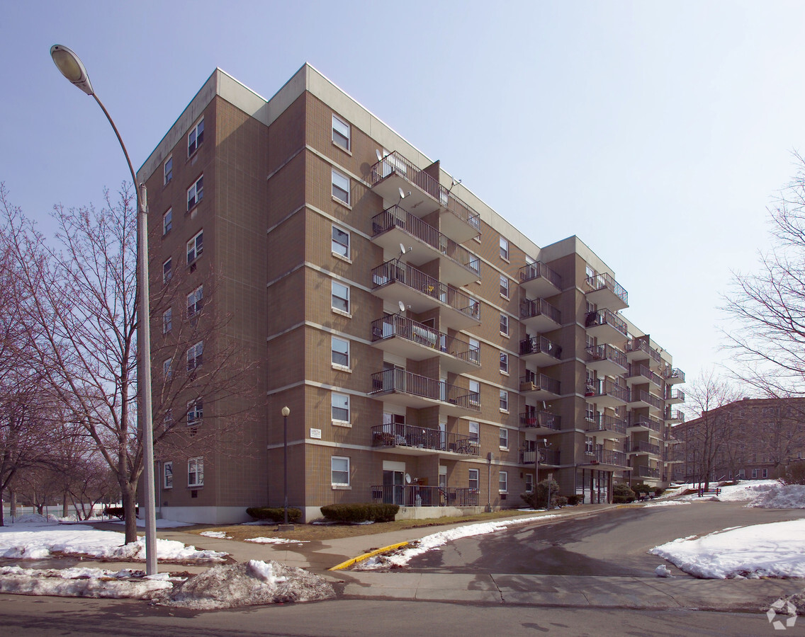 Rosary Towers - Rosary Towers Apartments