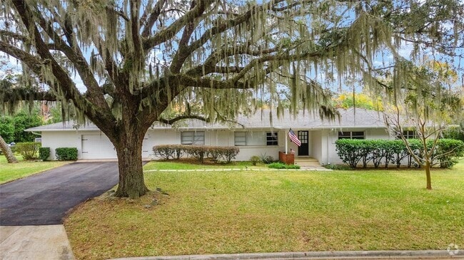 Building Photo - 711 SE 40th Ave Rental