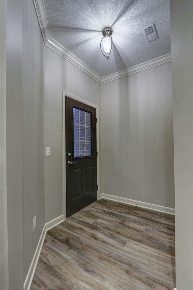 Pointe West Luxury Apartments Akron, Ohio 1 unit available After55