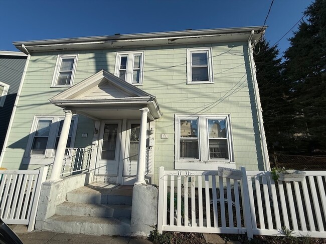 Photo - 76 Fowle St Rental