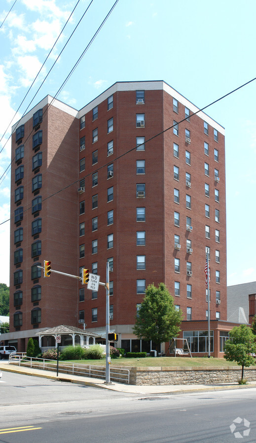 Harold Thomas High Rise - Harold Thomas High Rise Apartments