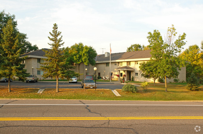 Building Photo - Rum River Square Apartments