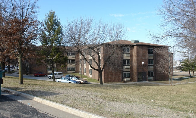 Building Photo - Stonecrest Apartments