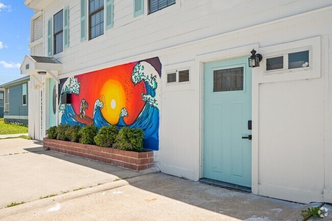 Building Photo - 1015 9th St Rental