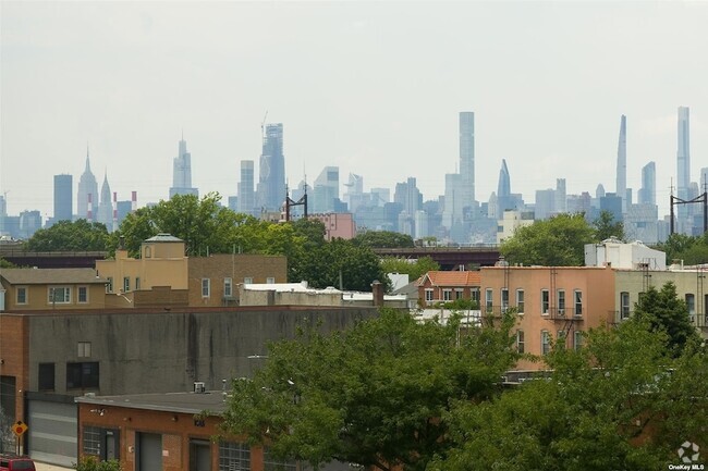 Building Photo - 45-02 Ditmars Blvd Rental