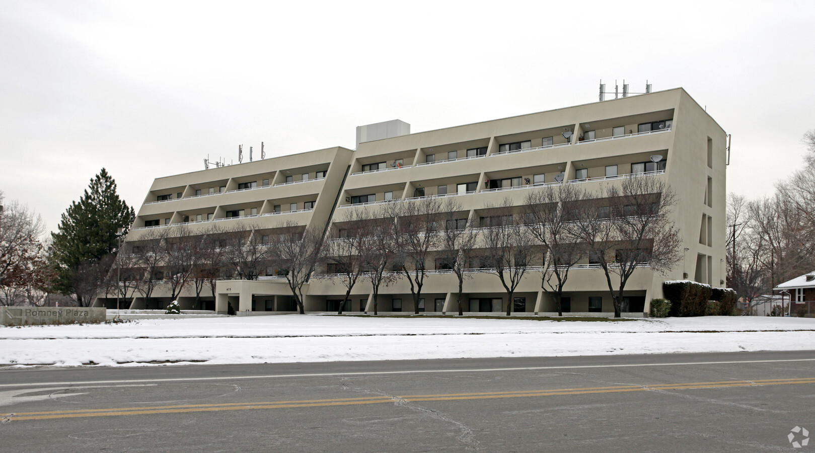 Photo - Romney Plaza Apartments