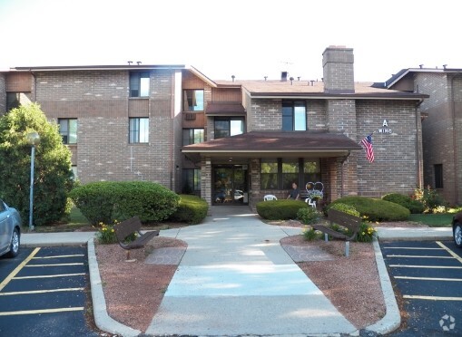 Building Photo - Courtyard Apartments