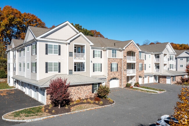 Building Photo - Newtown Woods