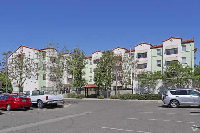 Photo - Oak Meadows Apartments
