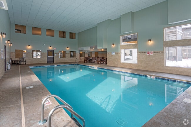 Indoor Pool - GrandView Estates Apartments