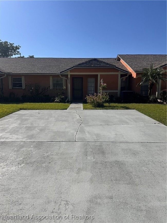 Building Photo - 5007 Granada Blvd