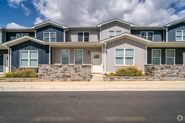 Building Photo - 1524 Crownpoint Dr Rental