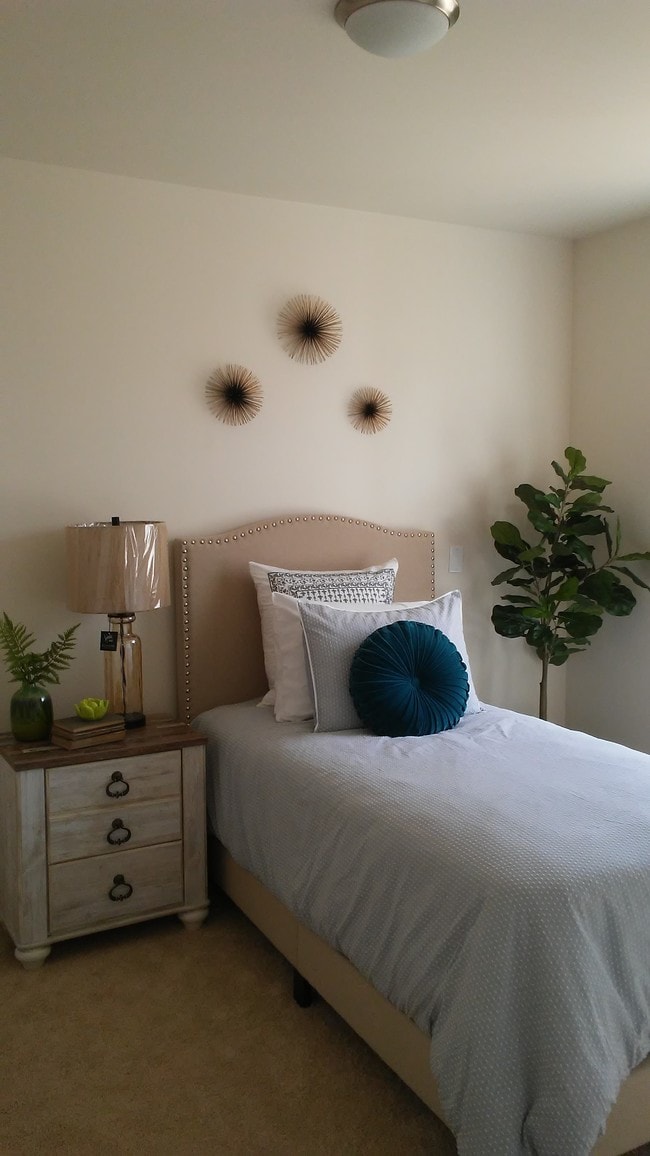 Kings Pointe Senior Apartments Sylvania, Ohio 5 units available