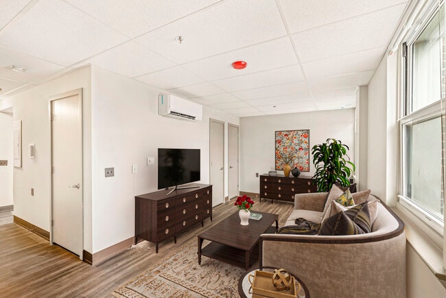 Virtually staged studio - Alexander House Rental