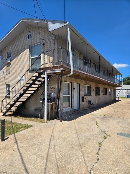 Photo - 4205 Metropolitan Ave Rental