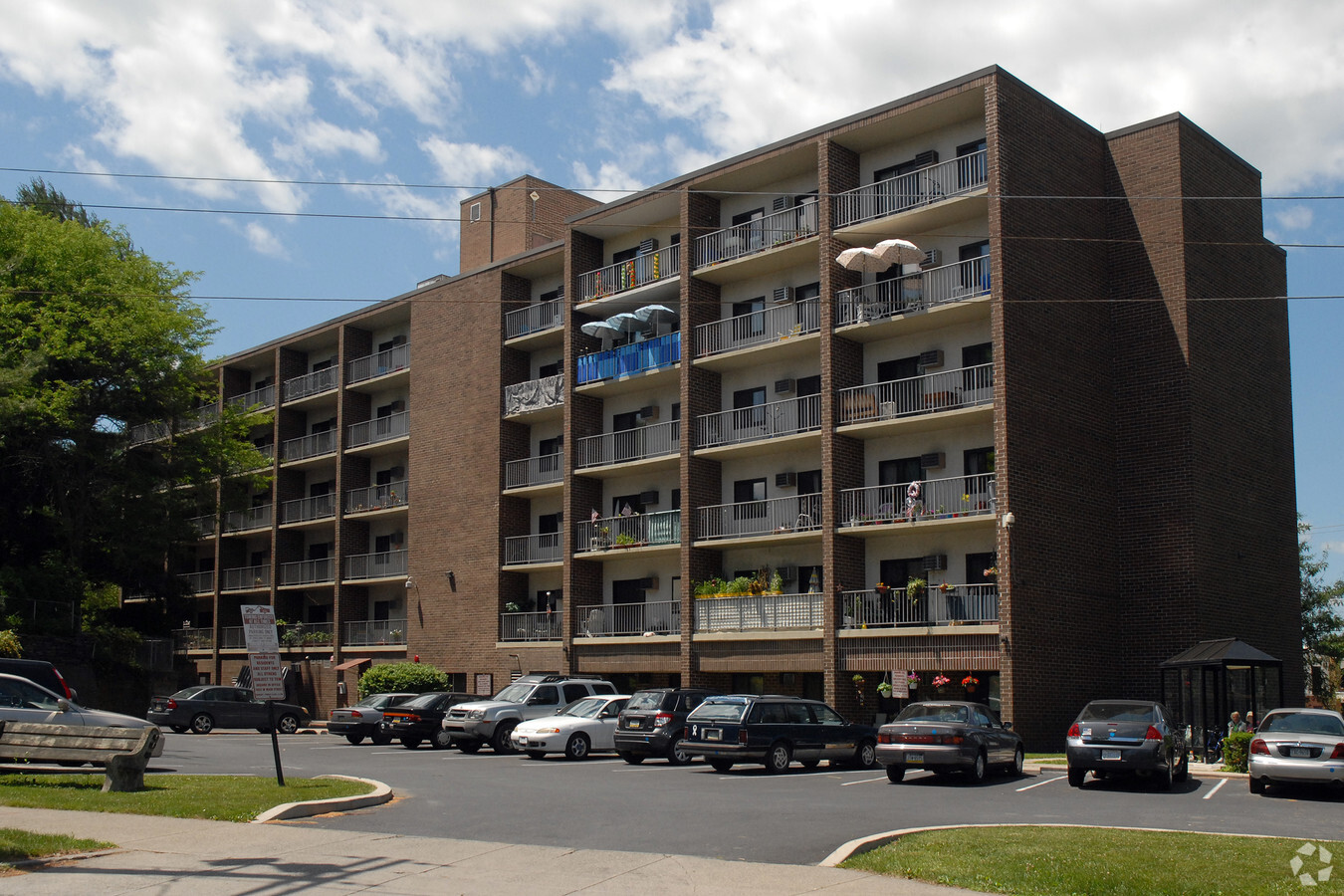 Westgate Apartments - Westgate Apartments