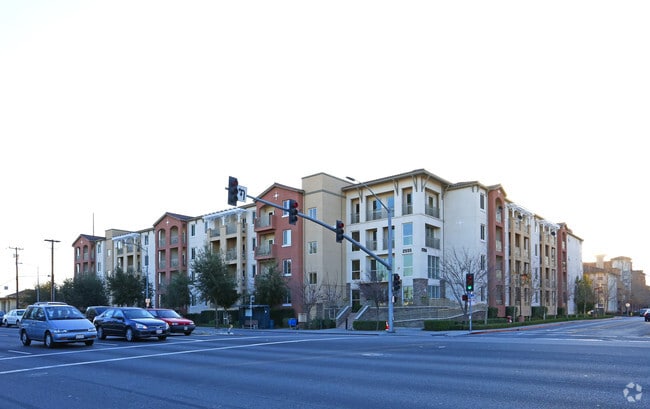 Building Photo - Corde Terra Senior Rental
