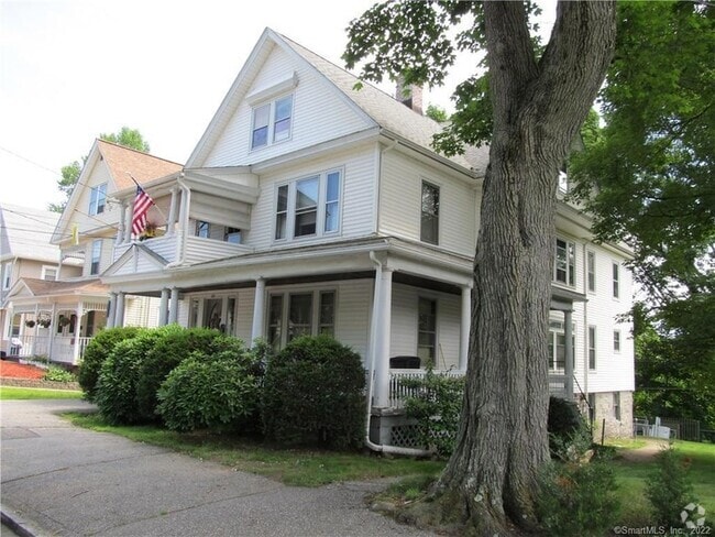 Building Photo - 227 Olivia St Rental