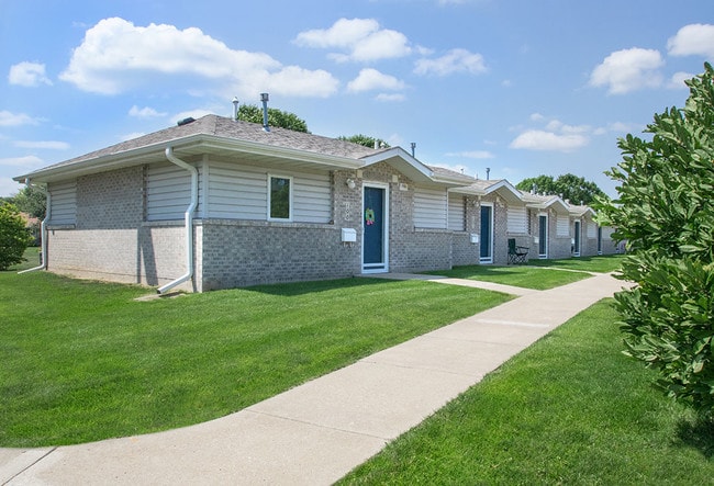 Prairie Haven - Prairie Haven Apartments