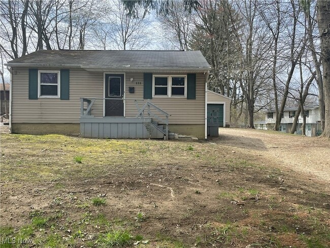 Photo - 888 Garfield St Rental