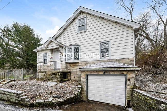 Building Photo - 1030 Franklin Dr Rental