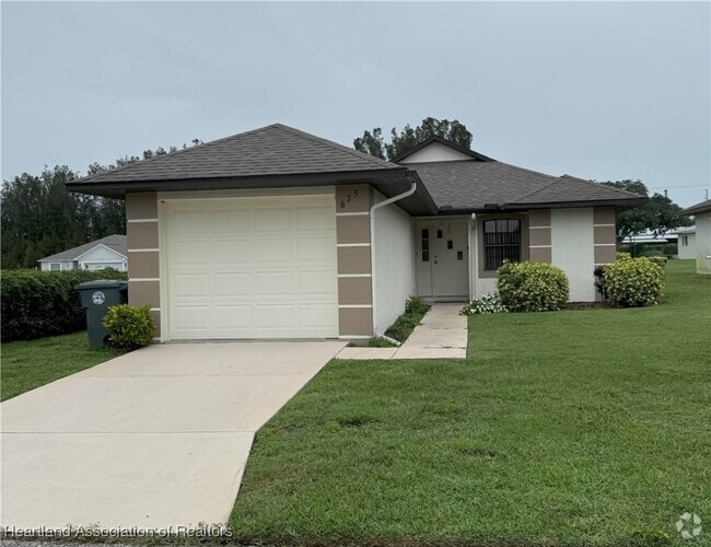 Building Photo - 675 W Wesley Cir Rental