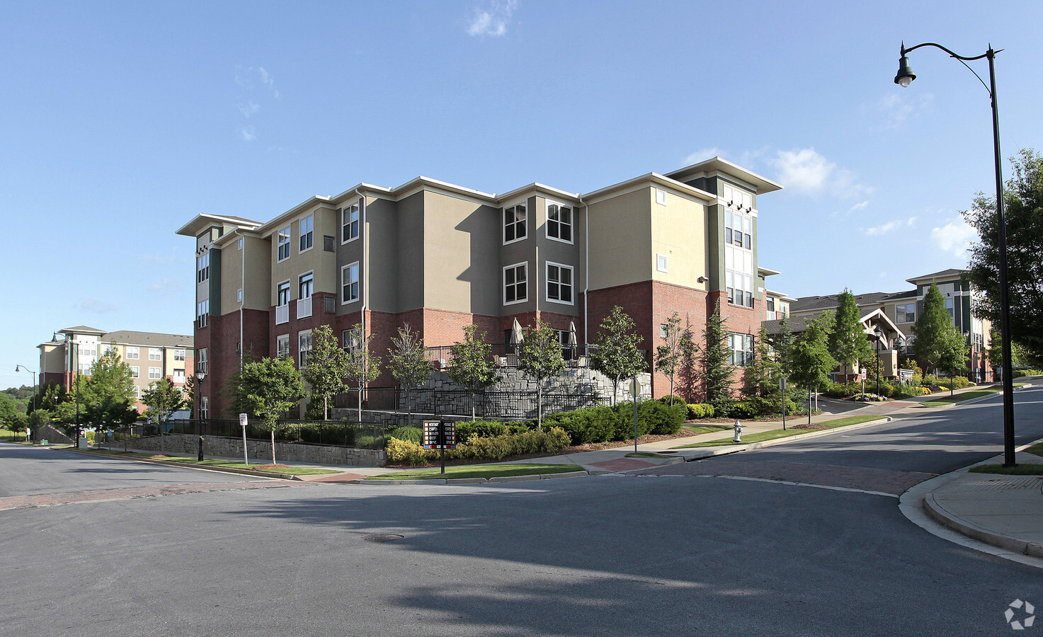 Columbia Heritage - Columbia Heritage Apartments