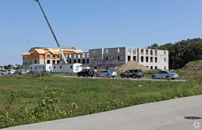 Primary Photo - Diamond Senior Apartments of Oswego