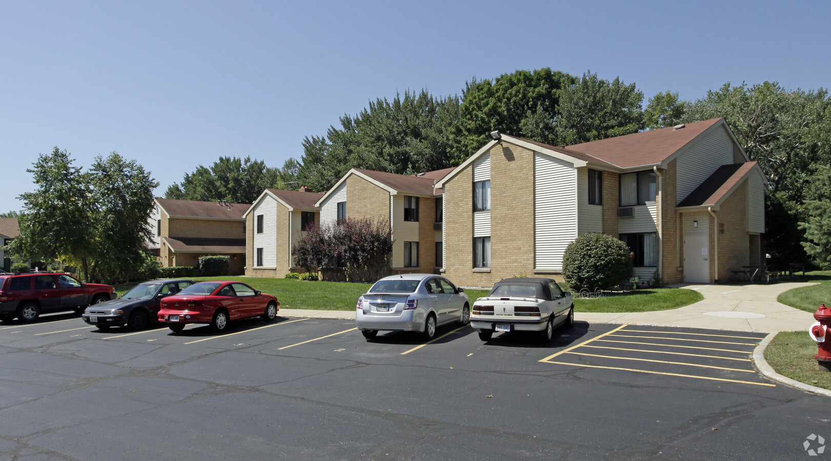 Evergreen Square of Cudahy - Senior/Disabled - Evergreen Square of Cudahy - Senior/Disabled Apartments