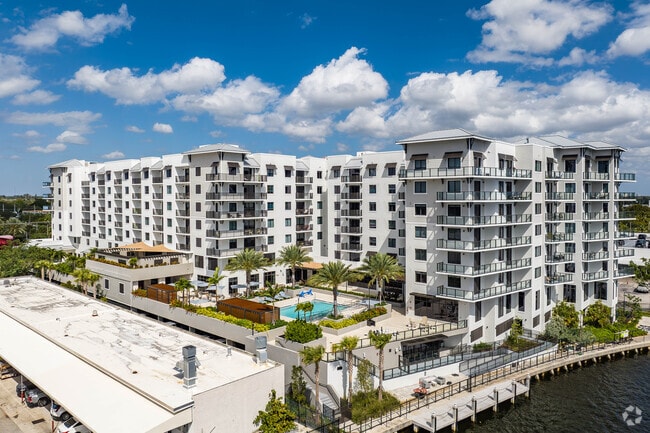 Building Photo - Allegro Fort Lauderdale Rental