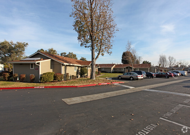 Photo - Casa De Angelo Apartments