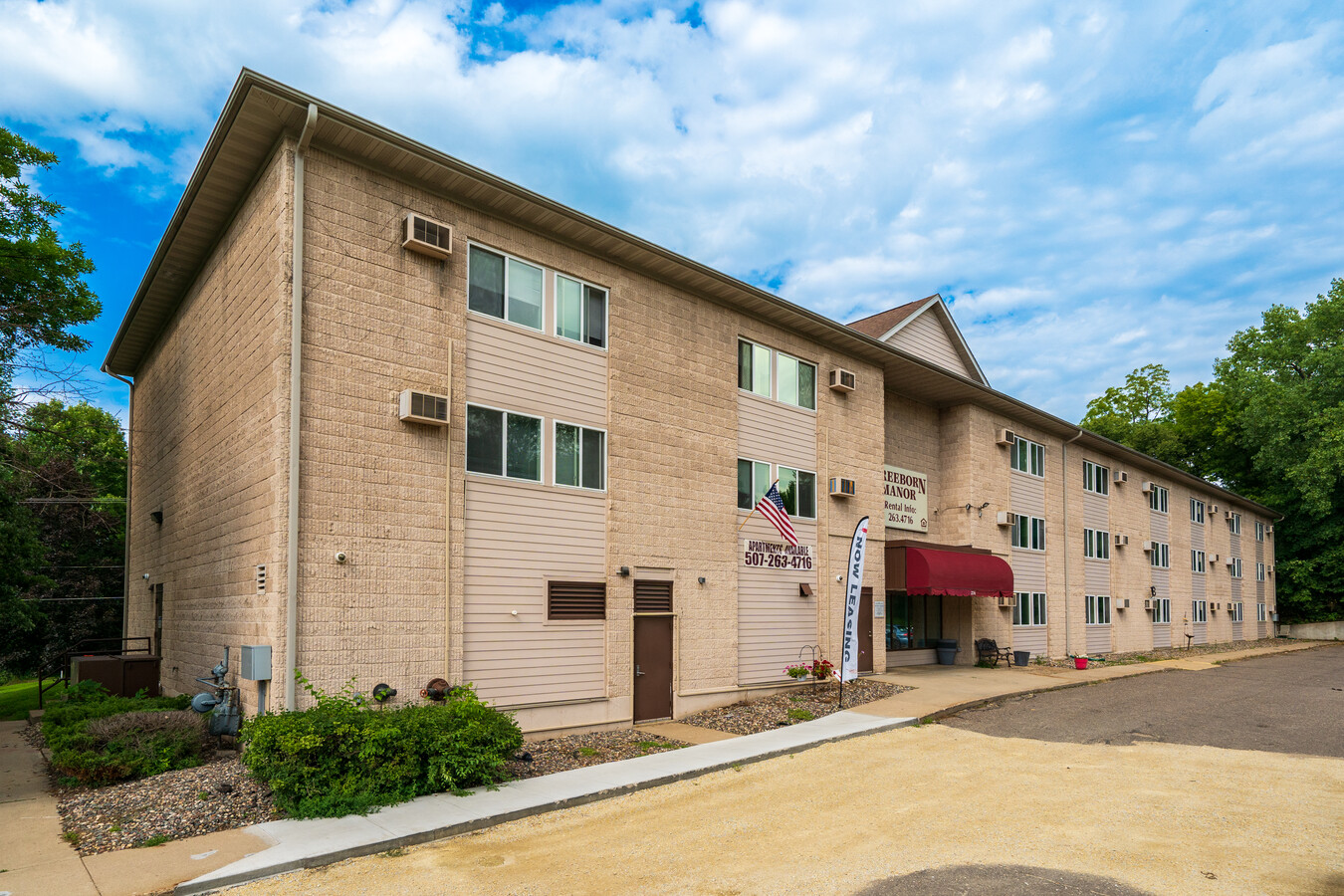 Freeborn Manor Apartments - Freeborn Manor Apartments