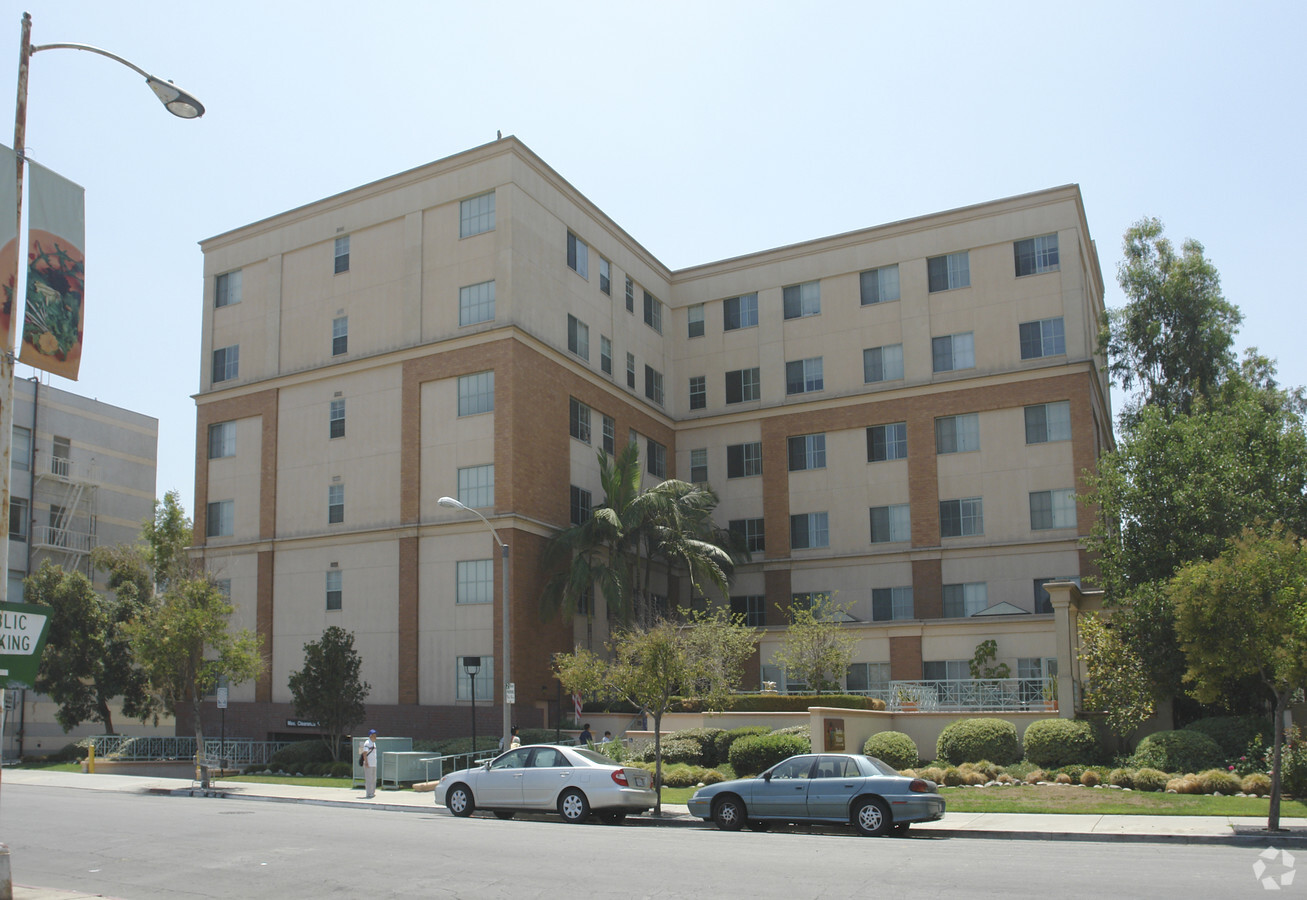 Burke Manor - Burke Manor Apartments