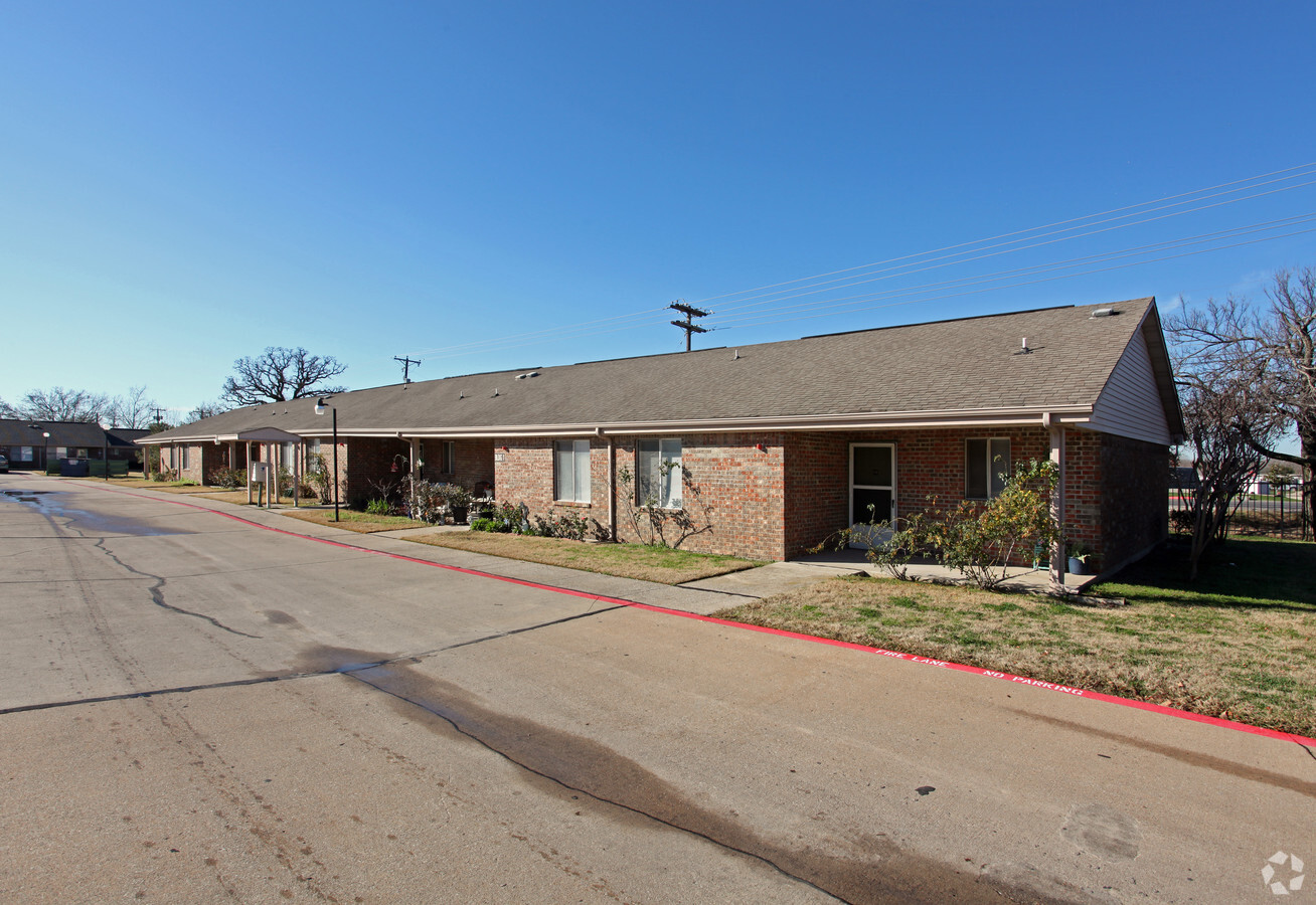 Photo - Charles Haddock Manor Apartments