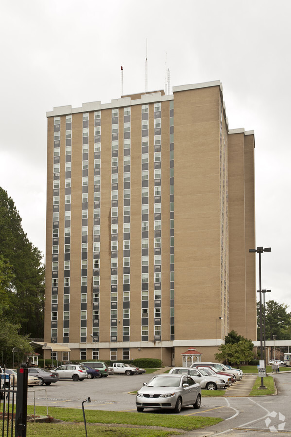 Vineville Christian Towers - Vineville Christian Towers Apartments