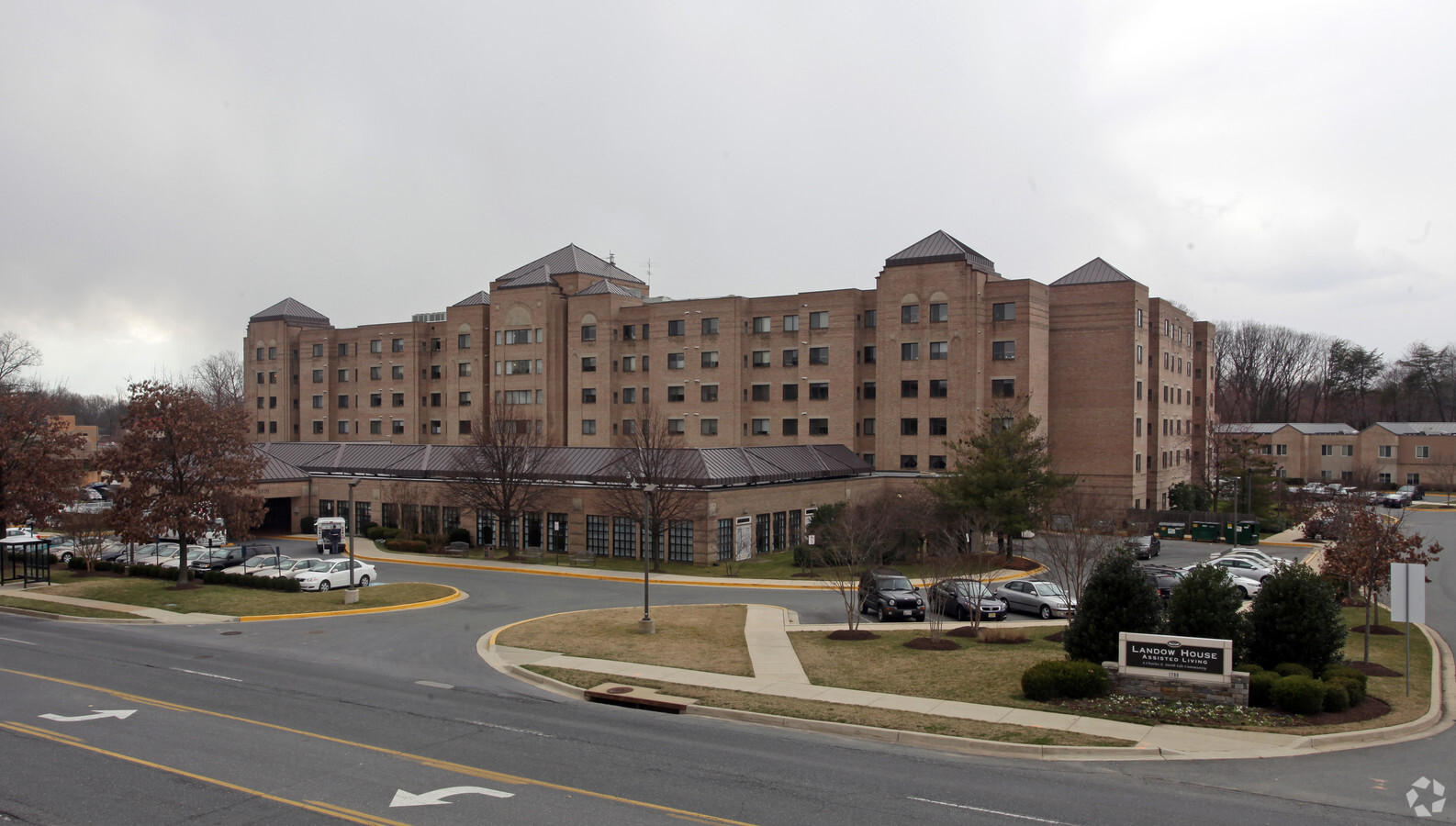 Ring House- Senior Apartments - Ring House- Senior Apartments