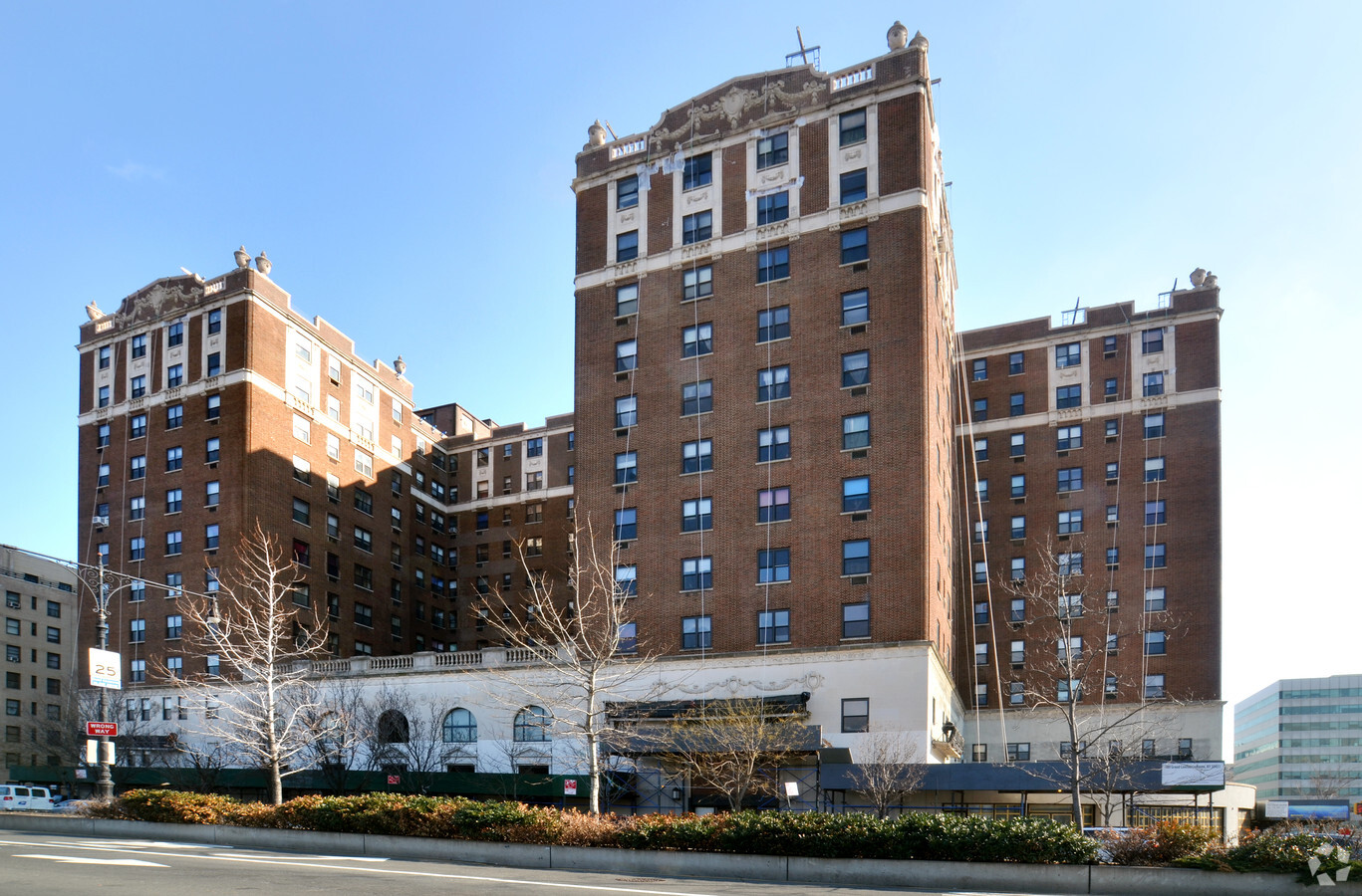 Photo - Concourse Plaza Apartments