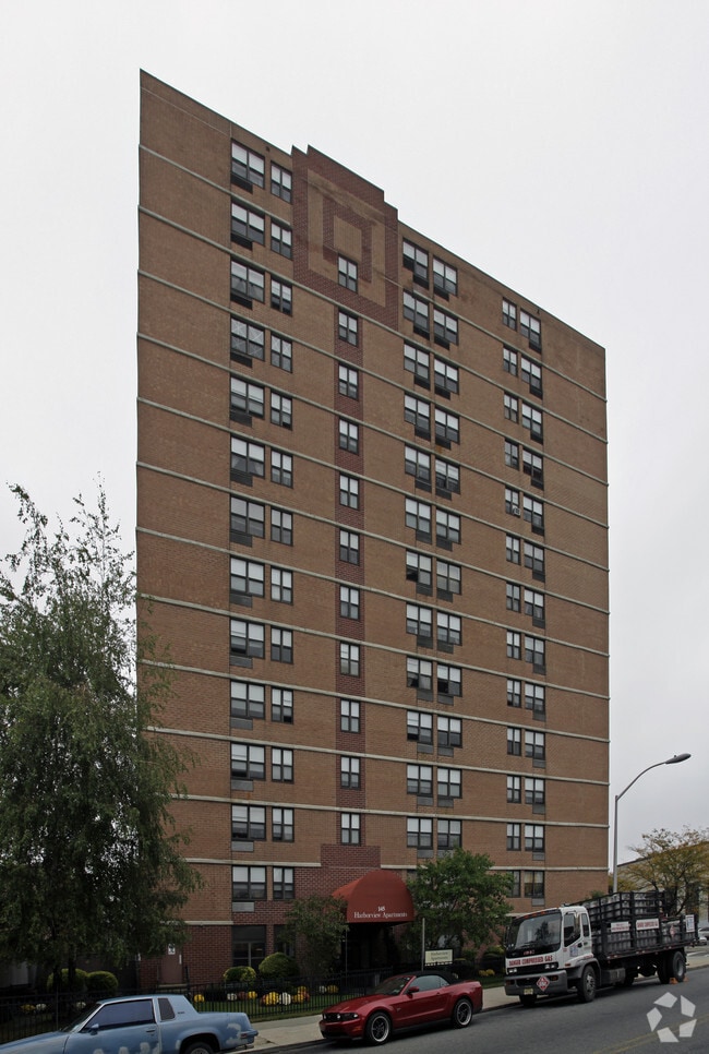 Building Photo - Harborview Rental