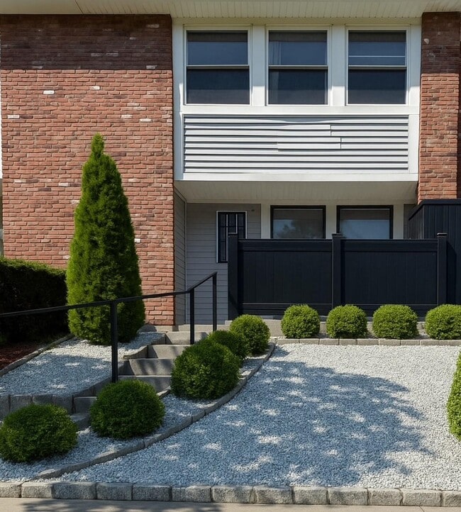Photo - 135 Rolling Way Townhome