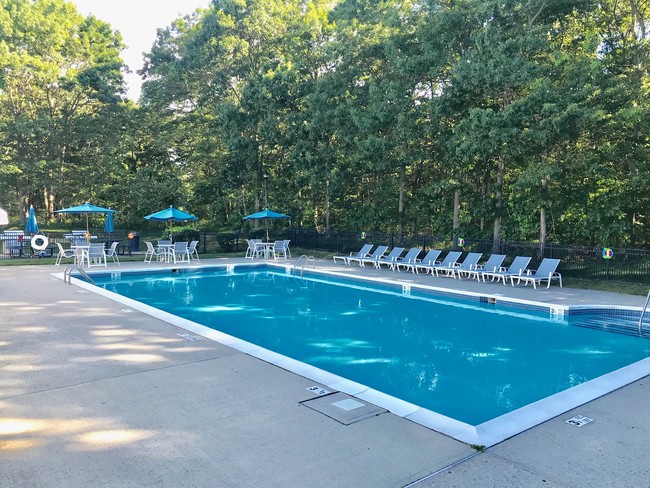 Photo - Woodcrest Estates Senior Living 55+ Apartments