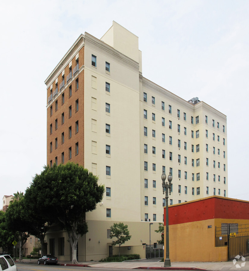 Photo - Villa De La Esperanza Apartments