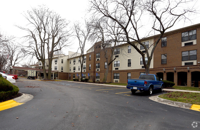 Primary Photo - Goodwin Plaza Apartments