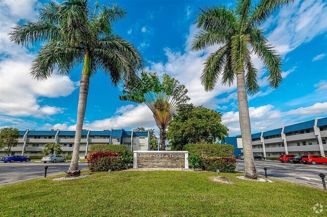 Building Photo - 7807 Golf Cir Dr Rental