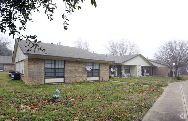 Primary Photo - Kaufman Retirement Village Rental