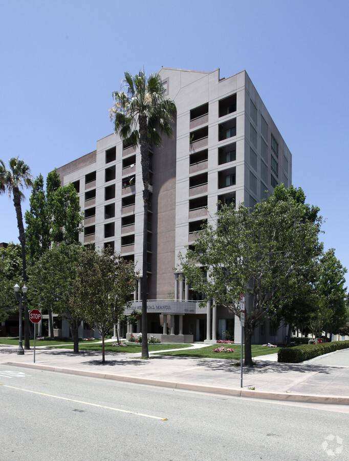 Photo - Anaheim Memorial Manor Apartments