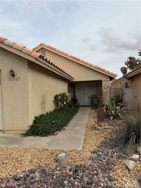 Building Photo - 11565 Mountain Meadow Dr