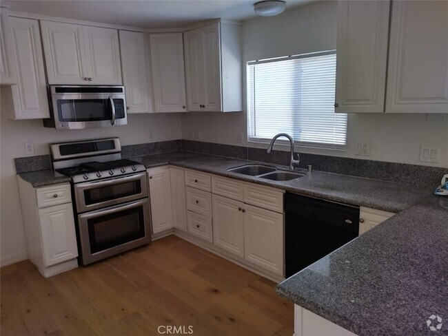 Building Photo - 27675 Dales St Rental