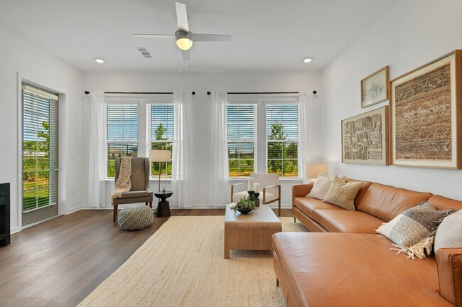 Building Photo - RISE Viera Rental