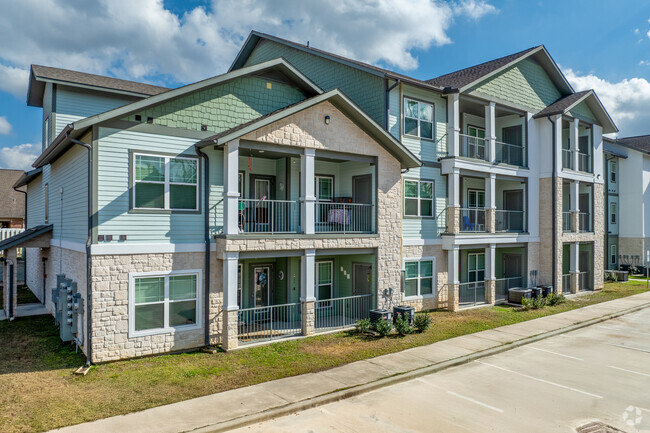 Primary - Villas at Pine Grove Rental